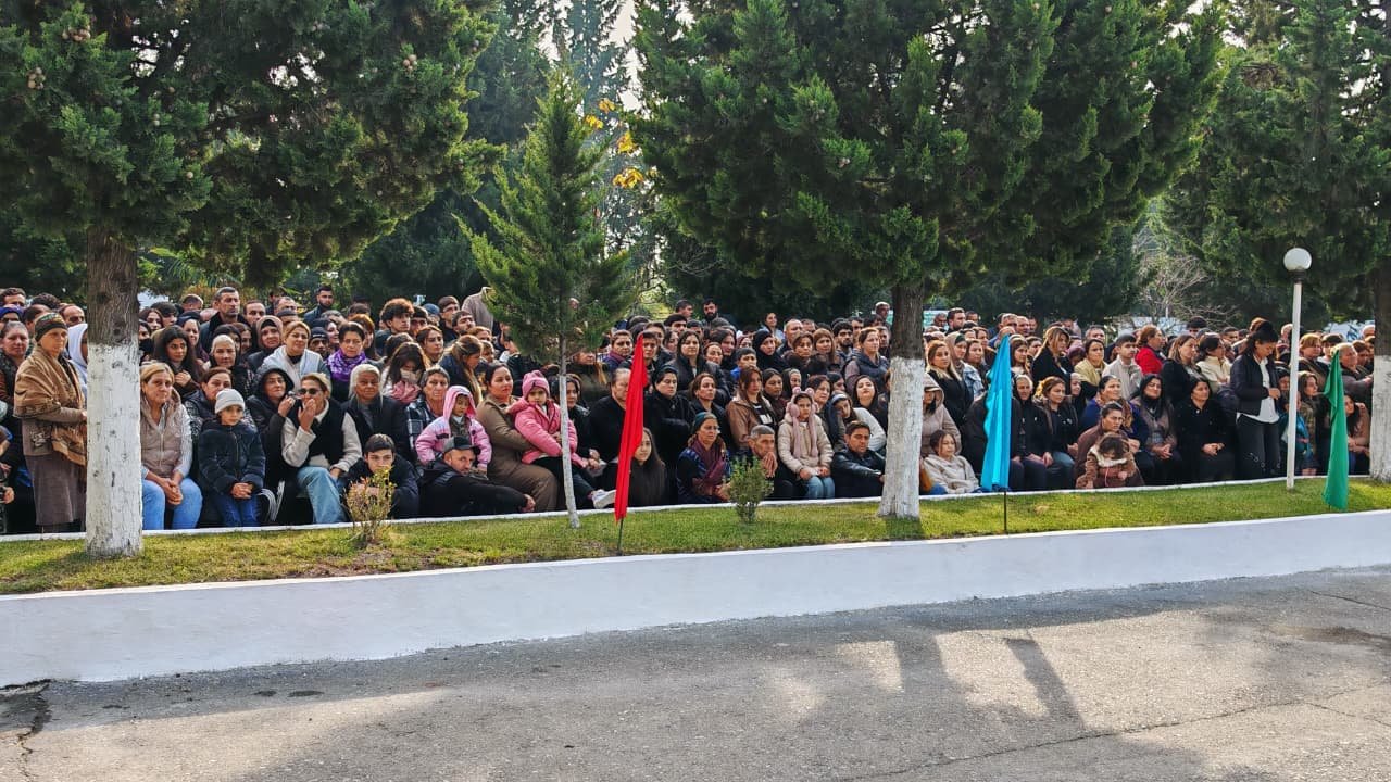 4 2 fb64f369cf15e65f4321de81f803e152