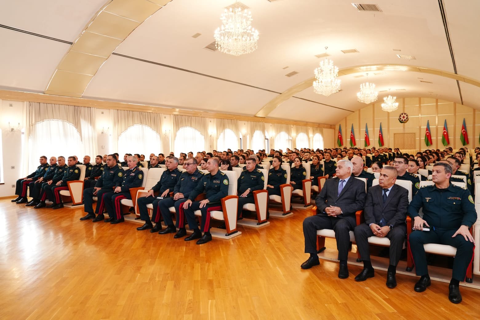 4 2 fe371183e03bdaf3a4da8f6848e1a70d