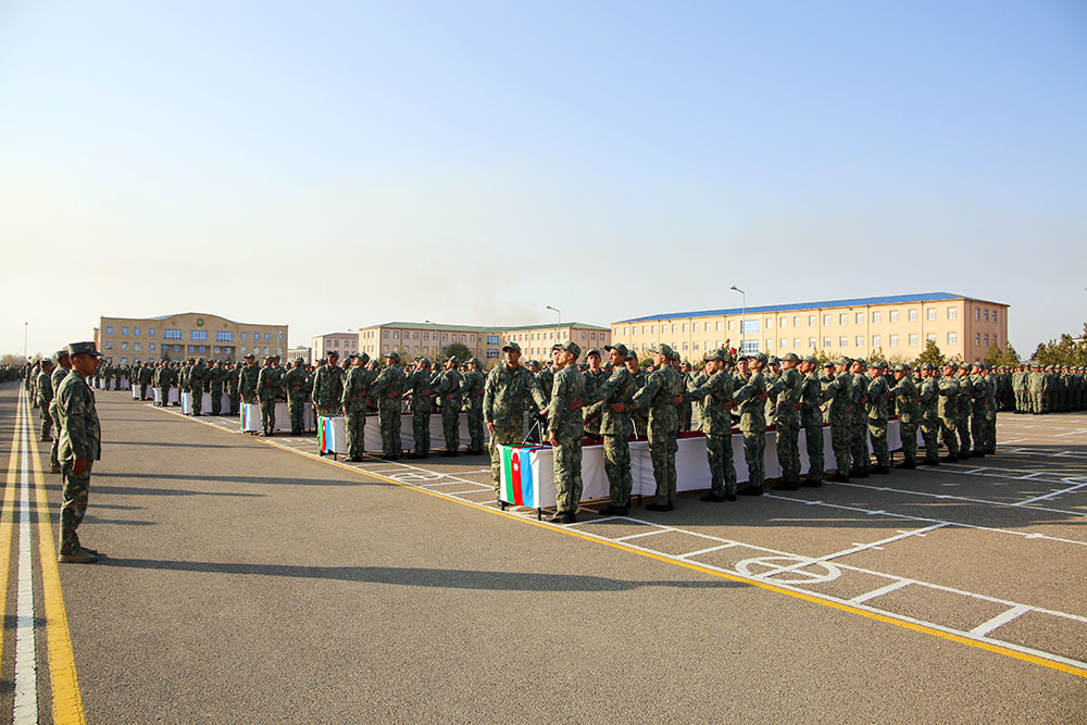 Azərbaycan Ordusunda andiçmə mərasimləri keçirilib