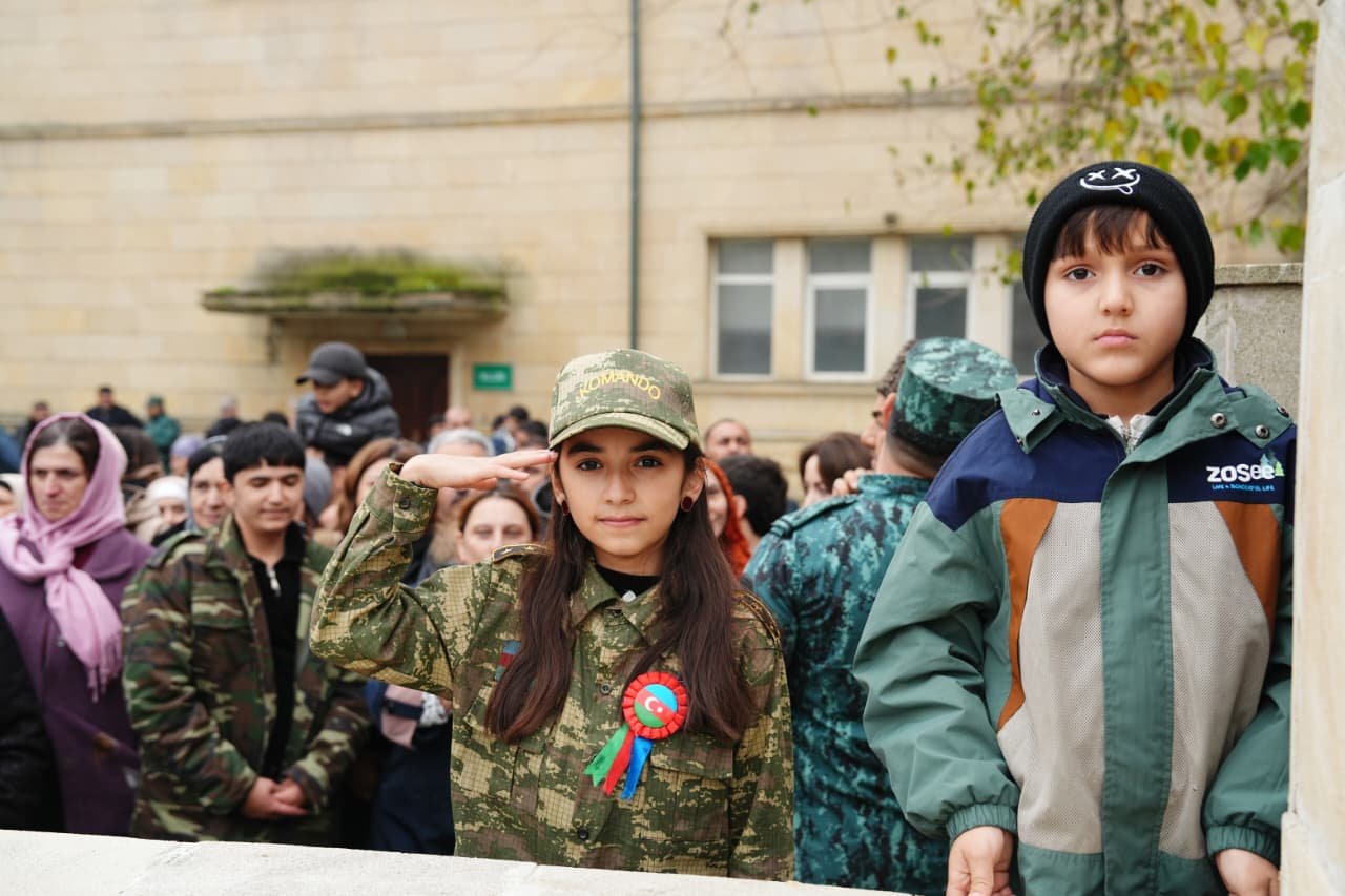 9 1db68408695800169519e6a5039eadd1