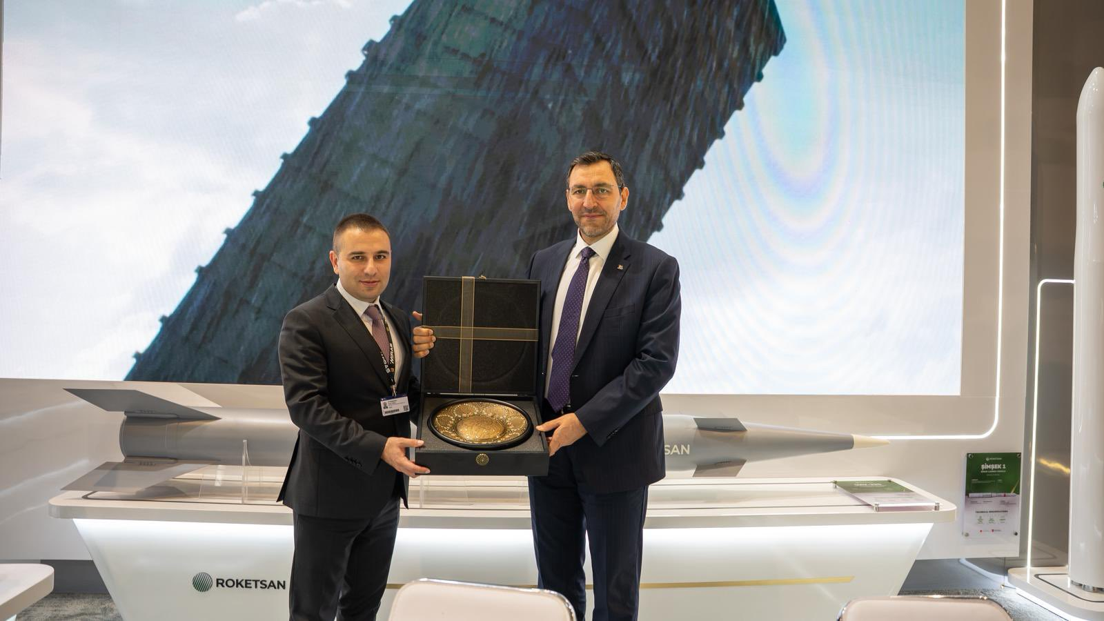 “Dubai Airshow 2025”: “Roketsan” yeni nəsil raket sistemlərini təqdim edib 2 G6C3nzIXIAA7ukb