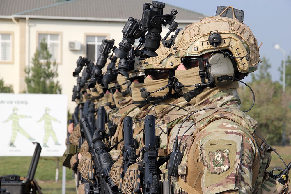 XTQ-nin N hərbi hissəsində hərbi vəzifəlilərlə təlim toplanışı keçirilib – VİDEO