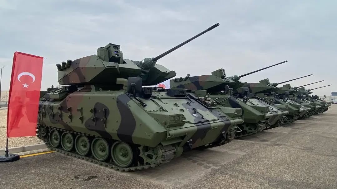 Yeni termal kamera və zirehli maşınlar Türkiyədə silahlanmaya verilib