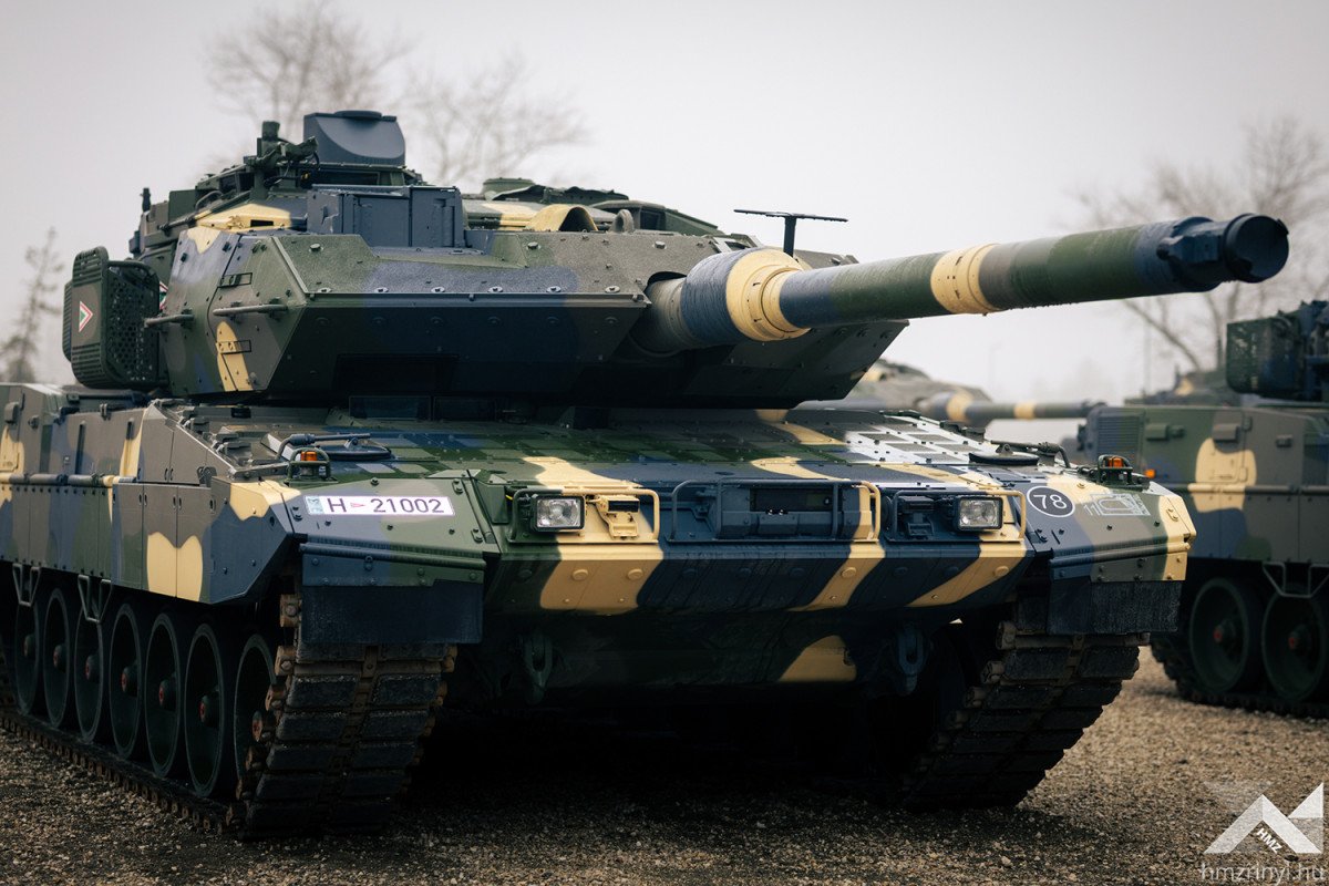“Leopard” 2A7HU tanklarının Macarıstan Müdafiə Qüvvələrinə tədarükü tamamlanıb