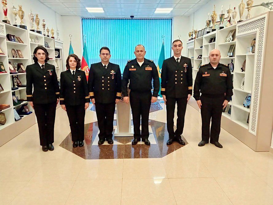 Bakıda 81a4e50737fa7278f0113aa0185a6eff