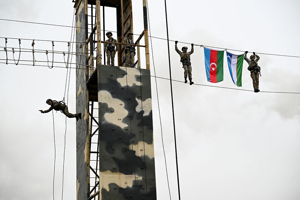 Zakir c9448565a15590442aac9a5f751dbf29