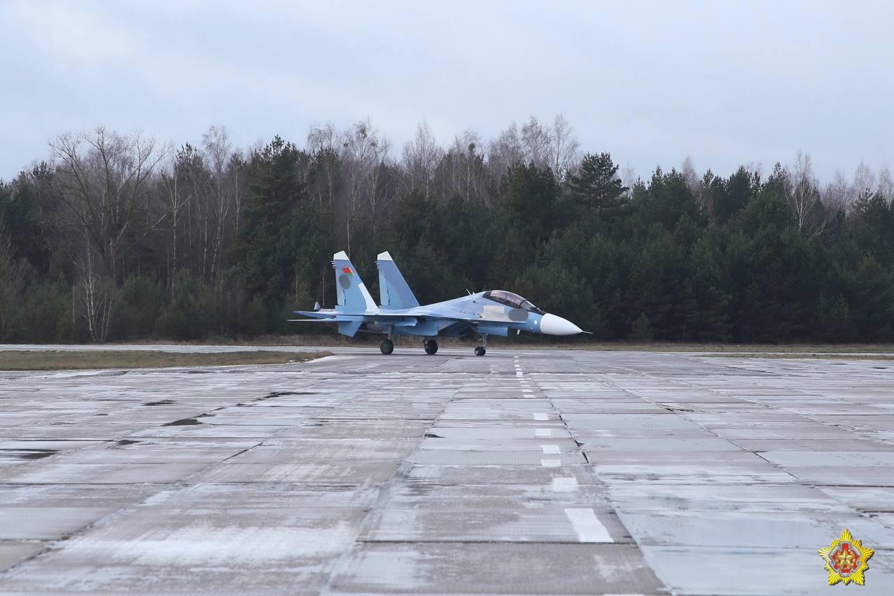 Belarus növbəti Su-30SM2 qırıcı təyyarələrini təhvil alıb