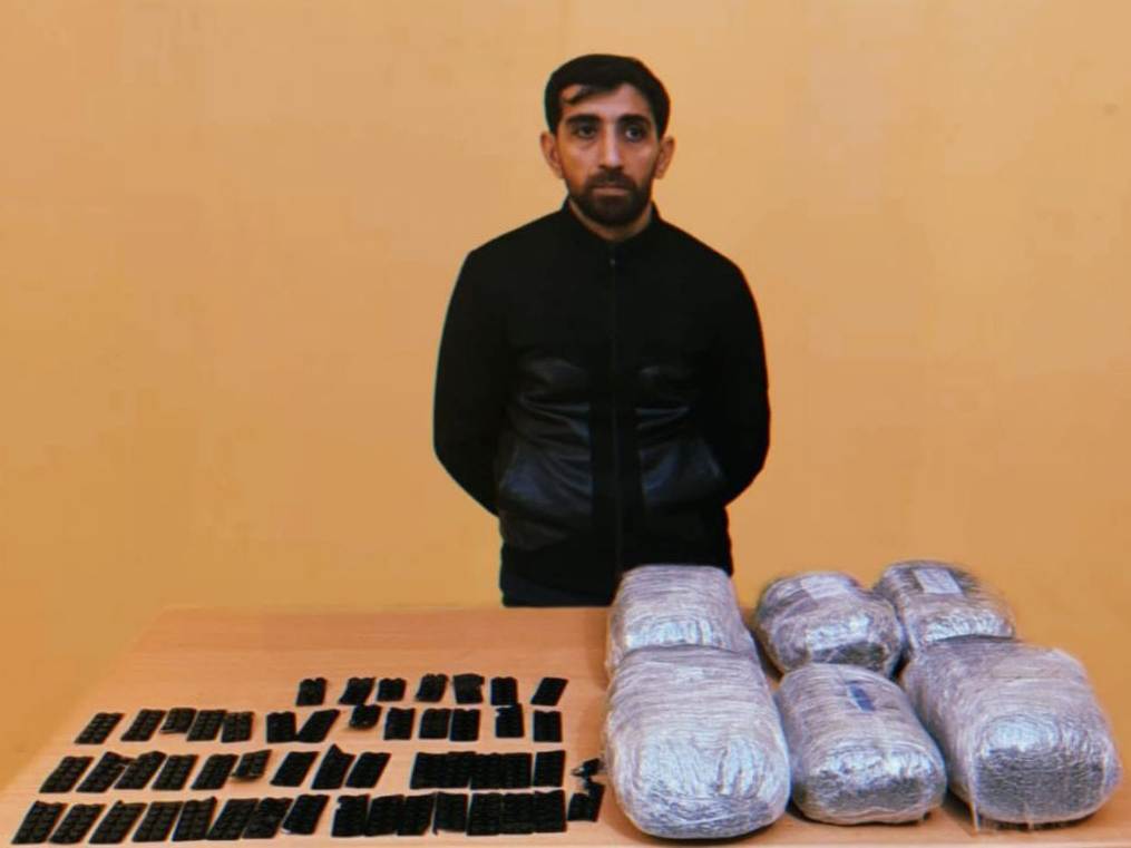 9 163485a072fc0510e4e98f543338e899