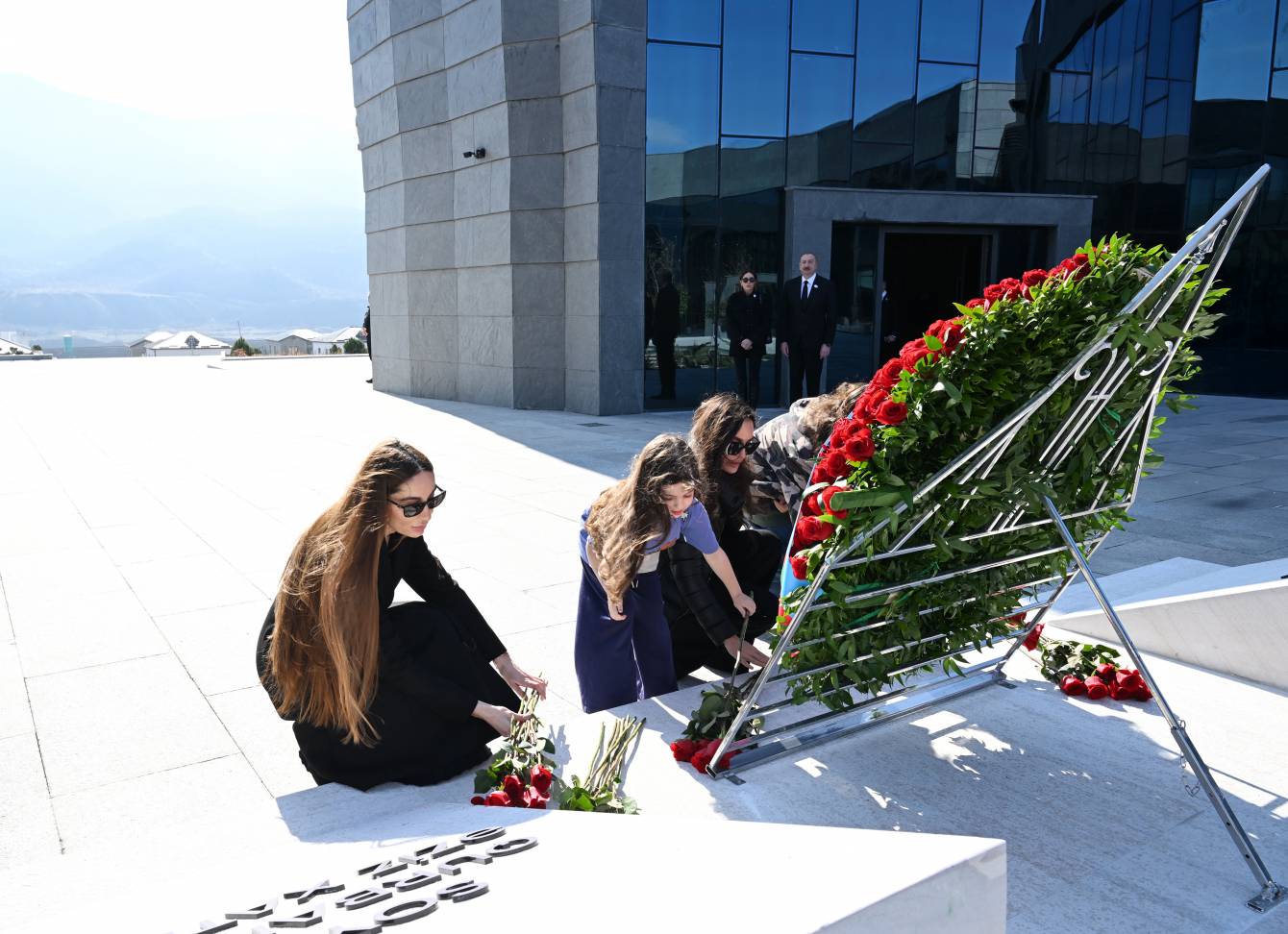 Prezident İlham Əliyev Xocalı Soyqırımı Memorialının açılışında iştirak edib - YENİLƏNİB 9 8 2