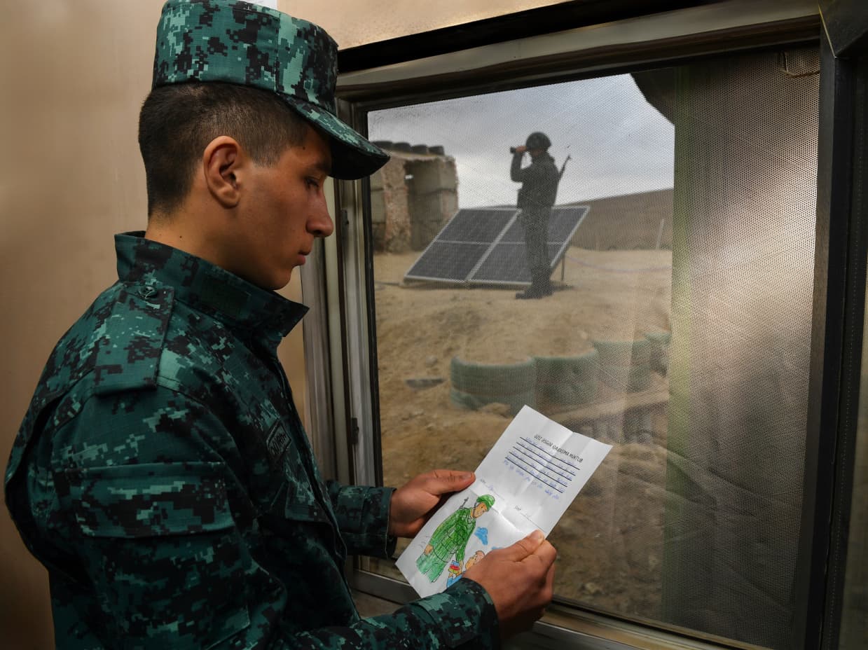 3 9cebe8cda6ba6d947ad3ab4310fe6f1d