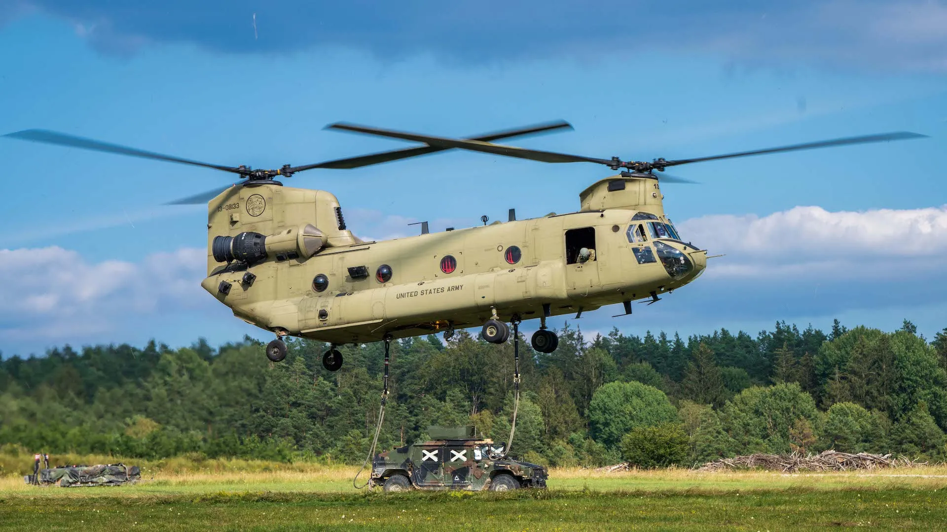 CH 47 CHINOOK