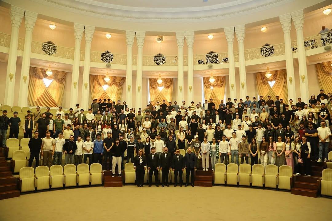 "İxtisaslaşmış Akademik Tədris Proqramı" ilə bağlı infosessiyalar keçirilib 7 01KV887WFB6RGRC105Q6E82N7E