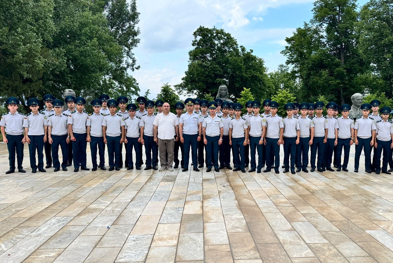 3 e37615166ac3845e9bbe55c835ac7a63