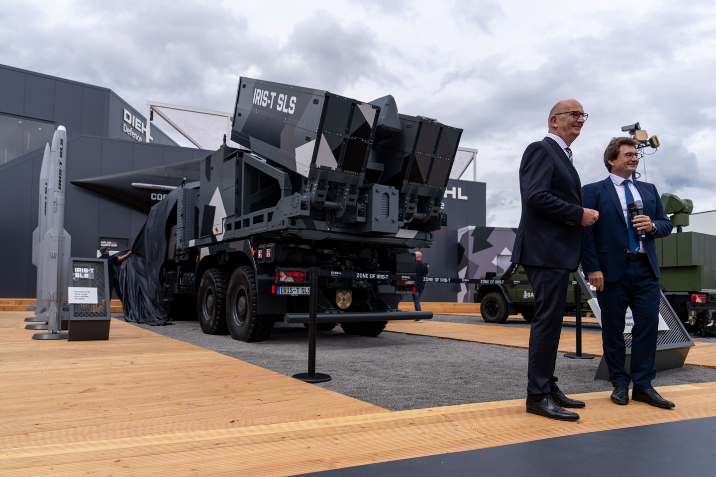 “Diehl Defence” şirkəti yeni IRIS-T SLS MK4 HHM sistemini təqdim edib 3 ebbb401b00bb product reveal event ii klein