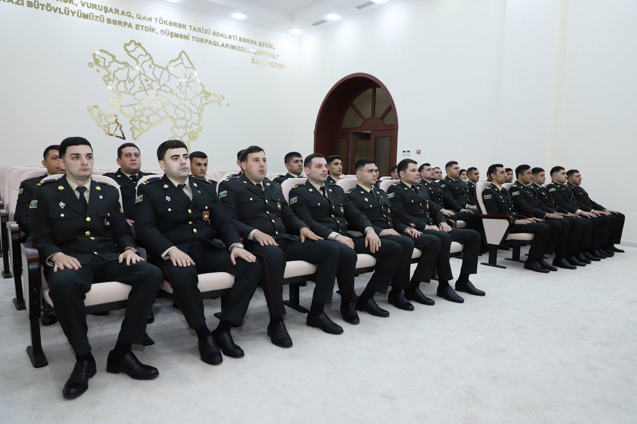 SHXÇDX-də bir qrup hərbi qulluqçuya ilk zabit hərbi rütbəsi verilib 5 photo 2026 06 10 12 22 46 1