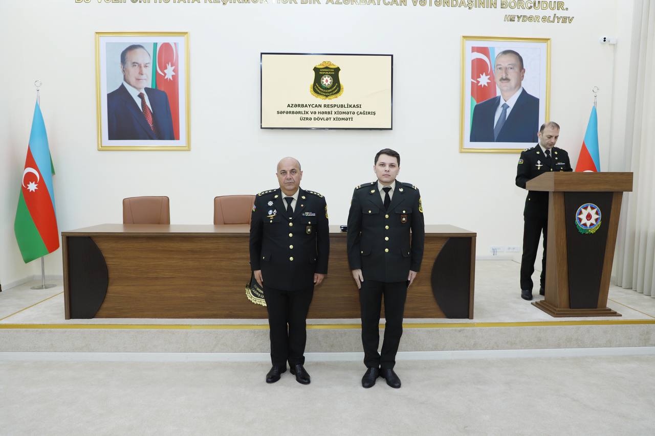 SHXÇDX-də bir qrup hərbi qulluqçuya ilk zabit hərbi rütbəsi verilib 6 photo 2026 06 10 12 22 49