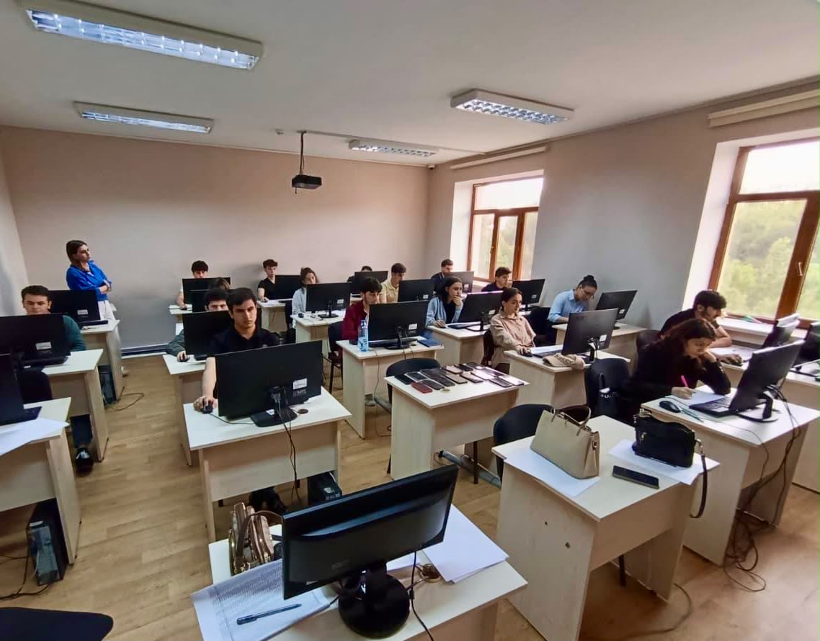 Müdafiə sənayesi sahəsində kadr hazırlığı diqqət mərkəzindədir 2 01KWCFAZRXR2DD3GGVA5RVNTDH