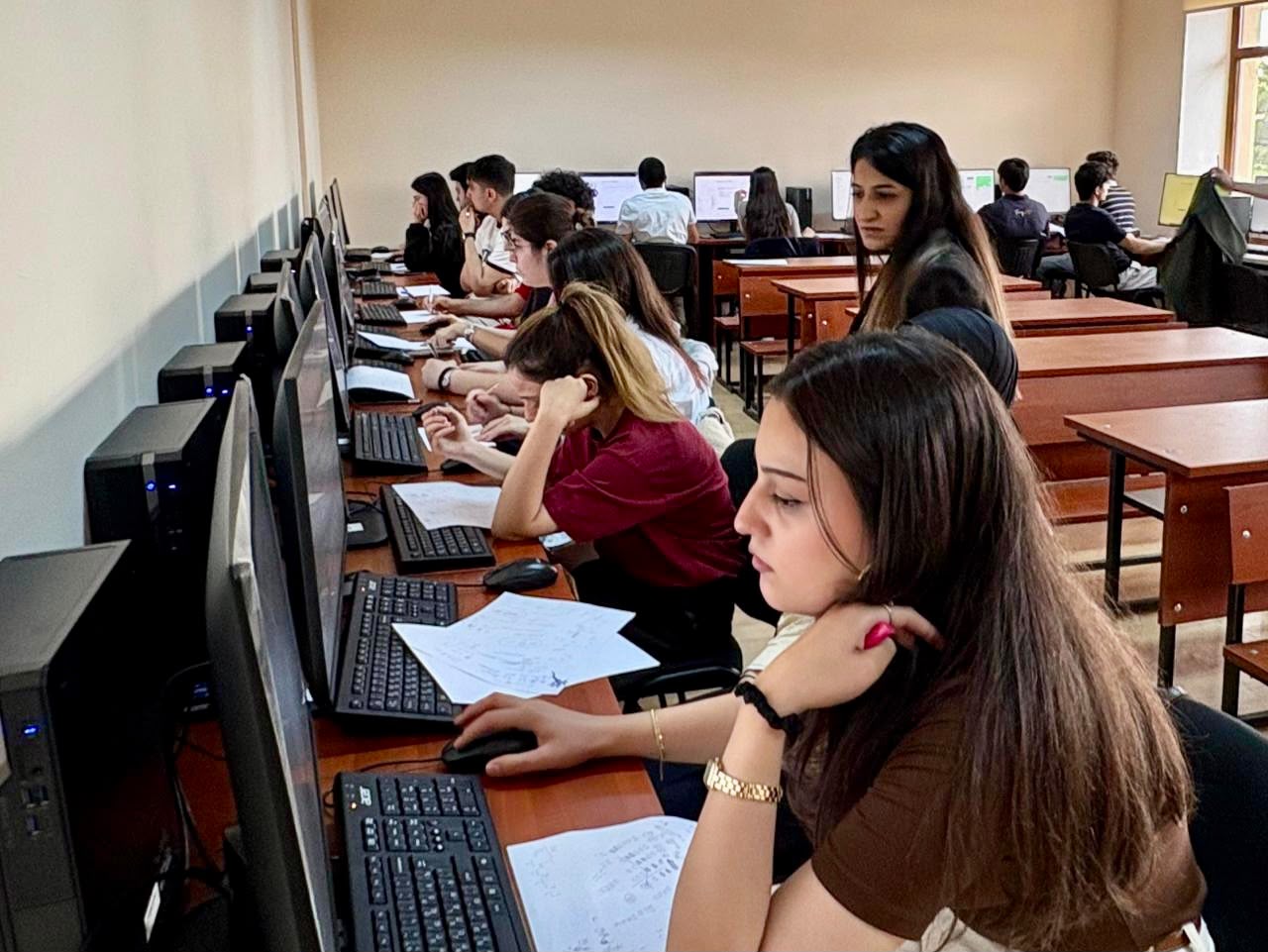 Müdafiə sənayesi sahəsində kadr hazırlığı diqqət mərkəzindədir 4 01KWCFAZS0CV1HK8D5TB4MY9GD