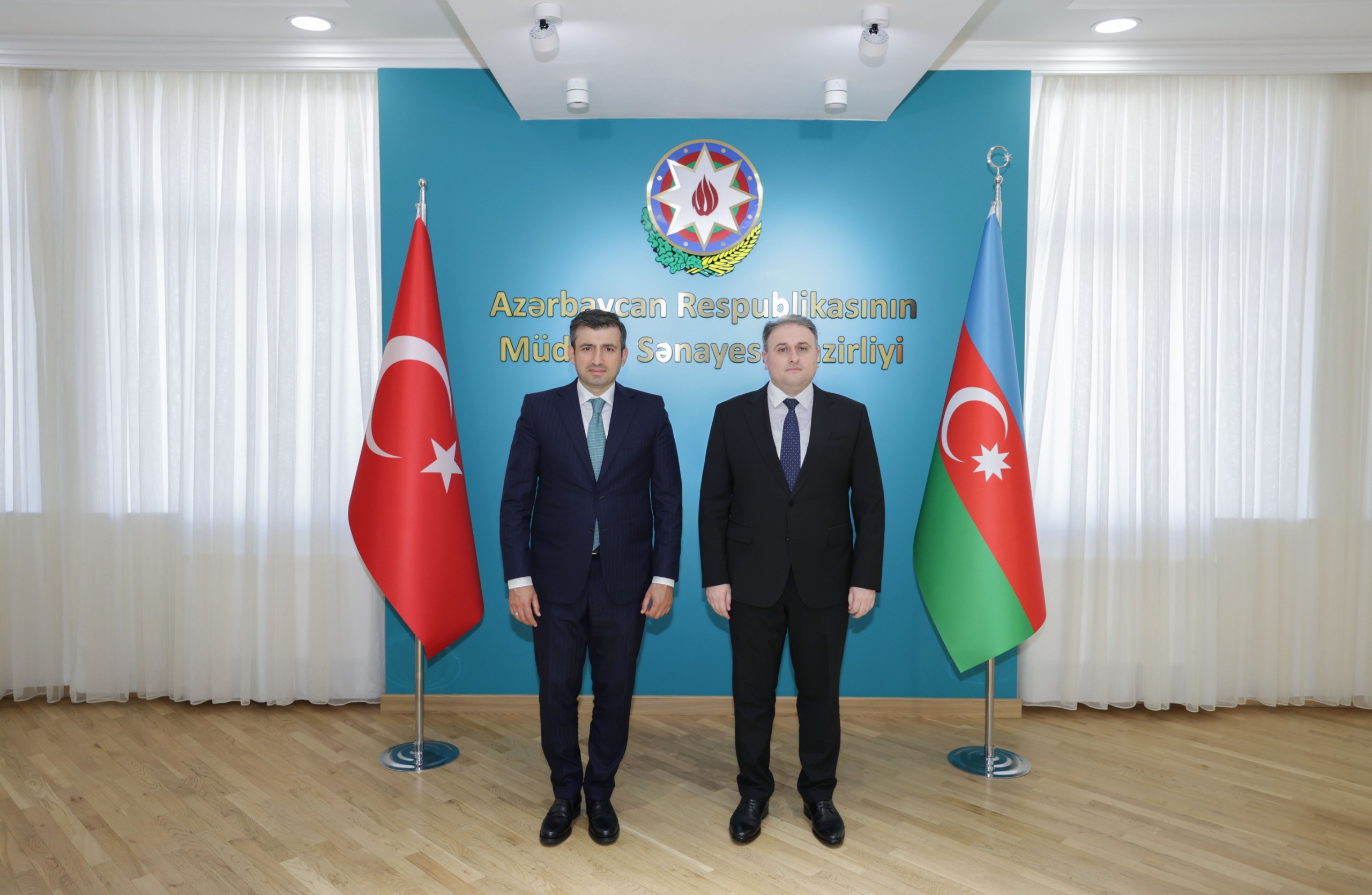 Vüqar Mustafayev Selçuk Bayraktarla görüşüb 5 01KX3QEZXY3GX0YSXKRJDHMZFP