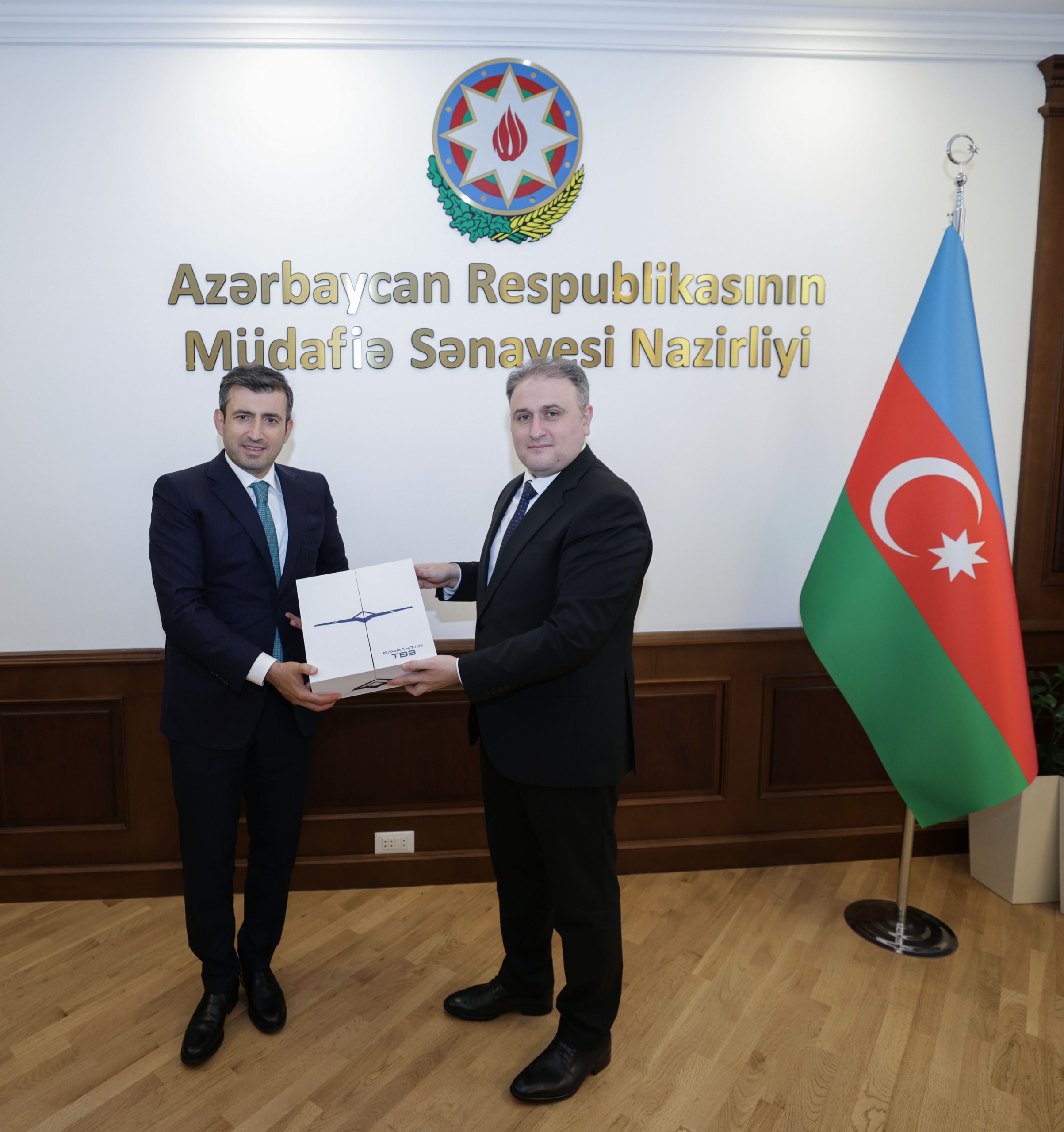 Vüqar Mustafayev Selçuk Bayraktarla görüşüb 4 01KX3QEZYDK26E15B6D4DY3ZJJ