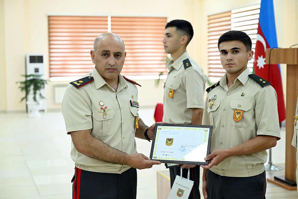 "Zabit ixtisas kursu"nun növbəti buraxılış mərasimi keçirilib - VİDEO 4 0cbba45ff32e136139a394dfb55af995