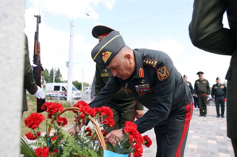 Kərim Vəliyev Belarus Silahlı Qüvvələrinin hərbi obyektlərini ziyarət edib 6 0deeef50cdd75a9165e1af59739db90a