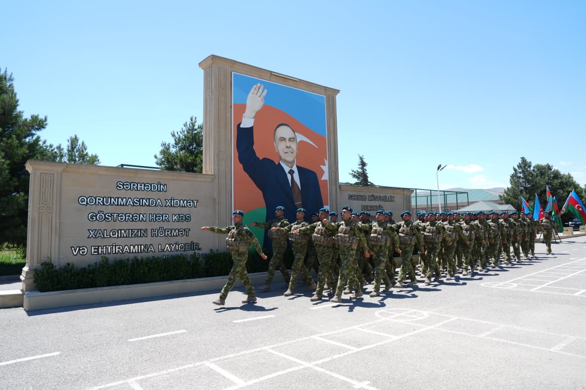 “Çevikçi” kursunu bitirmiş hərbi qulluqçulara beretlər təqdim olunub 19 18 e24294489dabee8be582f5ac5e58f291