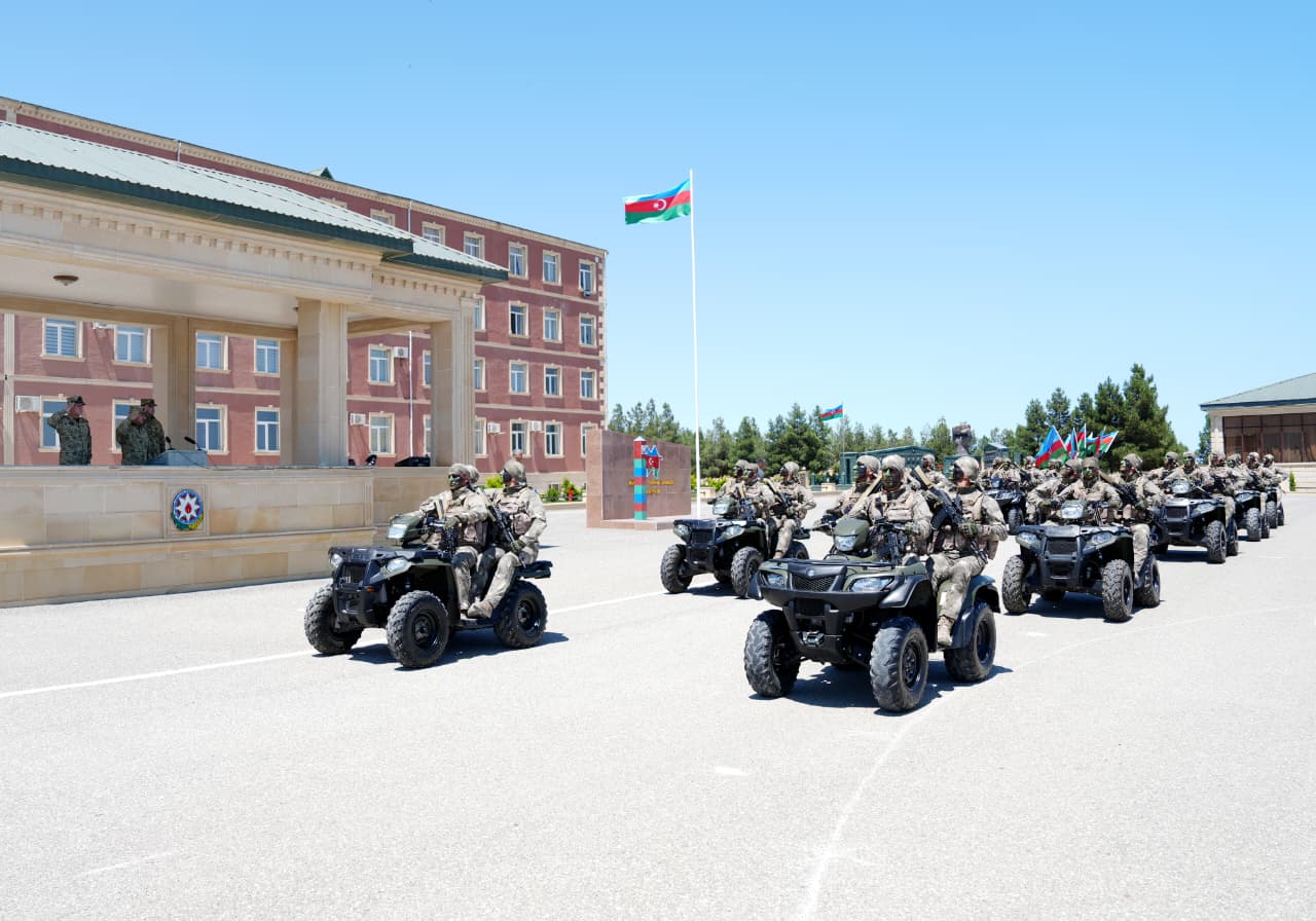 “Çevikçi” kursunu bitirmiş hərbi qulluqçulara beretlər təqdim olunub 20 19 e26cb1ce65ee960794dbc69df7fe40f9