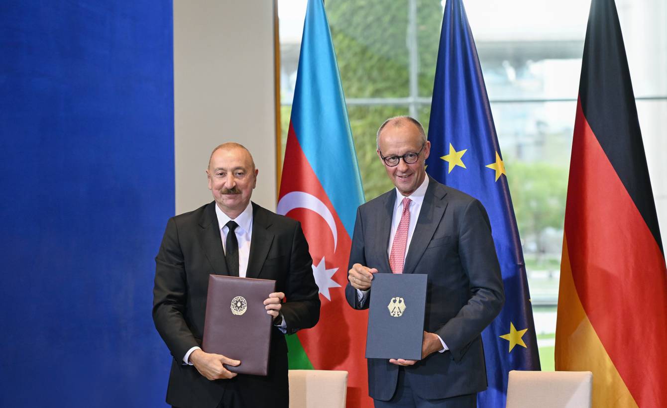 Azərbaycan və Almaniya arasında Birgə Bəyannamə imzalanıb 2 5 8