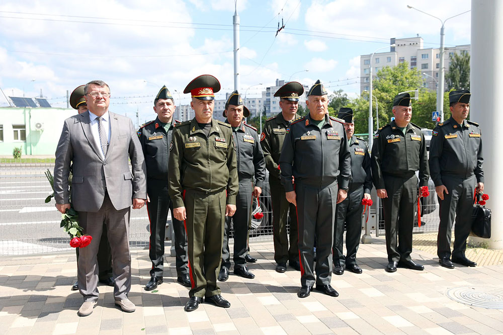 Kərim Vəliyev Belarus Silahlı Qüvvələrinin hərbi obyektlərini ziyarət edib 4 8519d2242936823cabc836e97e07207c