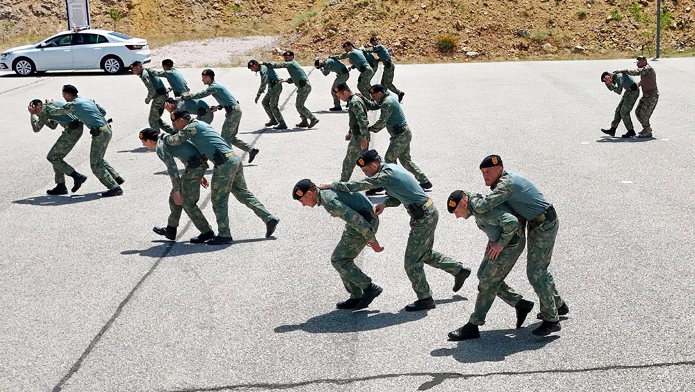 Müdafiə Nazirliyinin Hərbi Polis İdarəsinin nümayəndə heyəti Türkiyəyə səfər edib 10 9 6