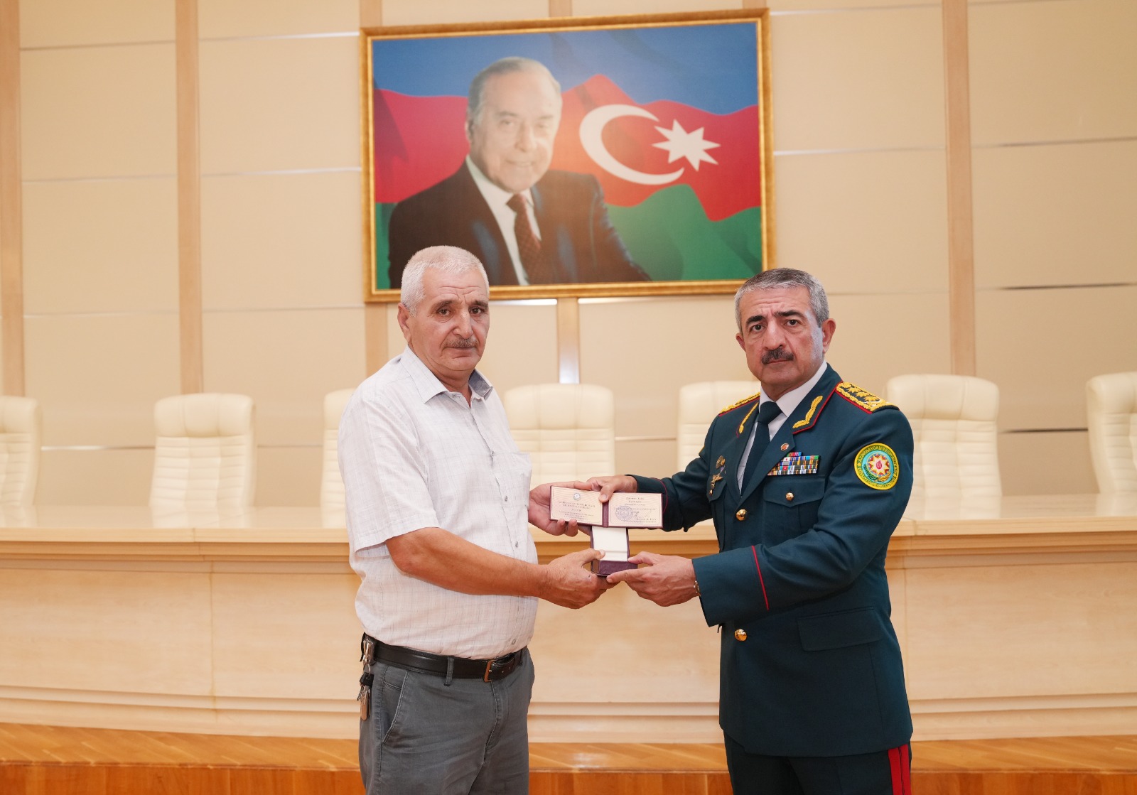 DSX Aparatında şəhid ailələrinə ordenlər təqdim olunub 10 7 068c84c117c8df565ca4fdf3b4fbd400