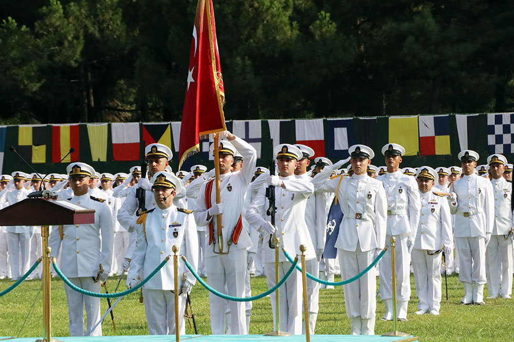 Türkiyədə təhsilini bitirən Azərbaycan Ordusunun hərbçilərinə diplomlar təqdim edilib - VİDEO 11 ca65ab916fb71b1bbd53cebdcd0a8214