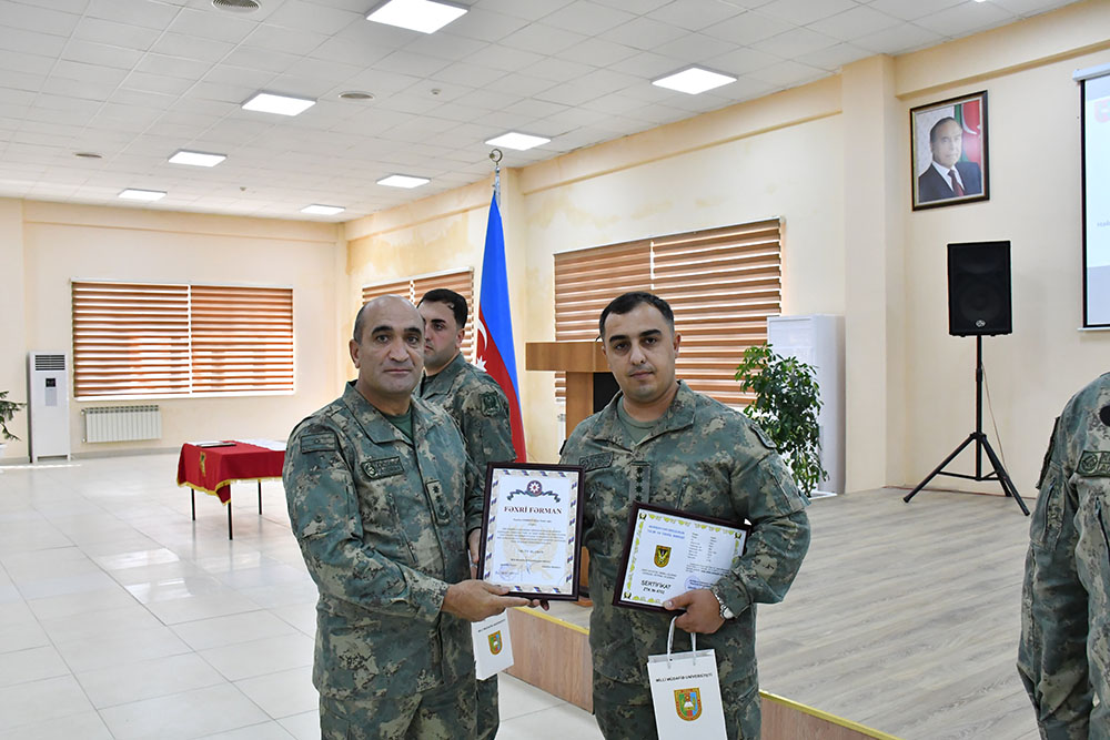 "Zabit heyətini təkmilləşdirmə kursu"nun növbəti buraxılış mərasimi keçirilib 6 23f7ceabd4da1c9840a47abff1b2402d